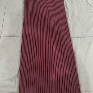 Elegant Burgundy ribbed Skirt